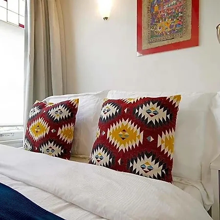 Mercedes Bed & Breakfast 4*