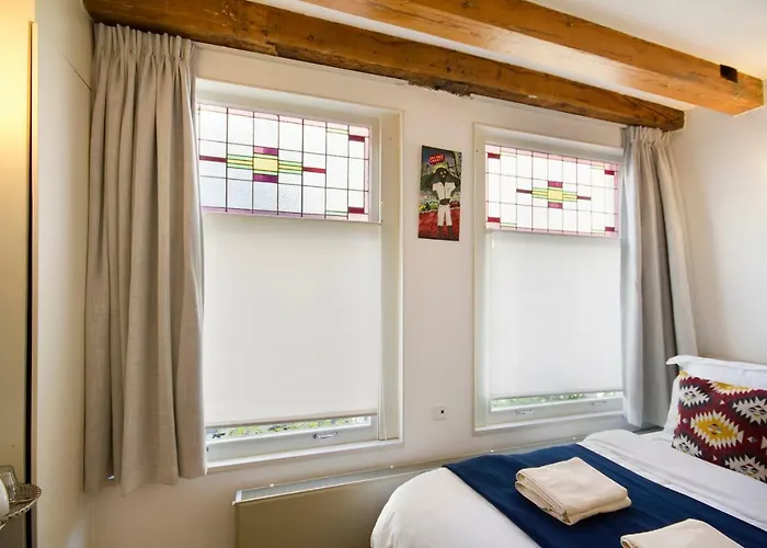 Mercedes 4* Amsterdam